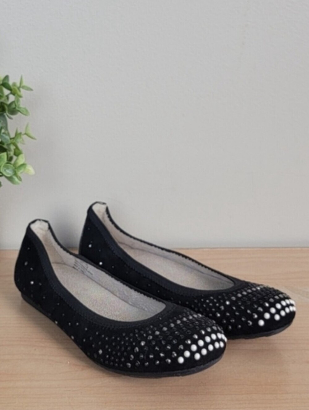 Stuart Weitzman Fannie Pearl Black Rhinestone Sparkle Slip On Ballet Flats Shoes